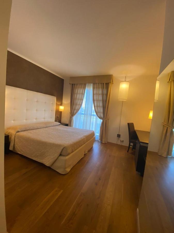 Hotel Rioverde Pralormo Kültér fotó